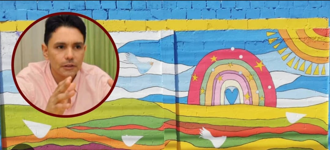 Alcalde Ernesto Parequeima hostiga verbalmente la realizacion de un mural en El Tigre