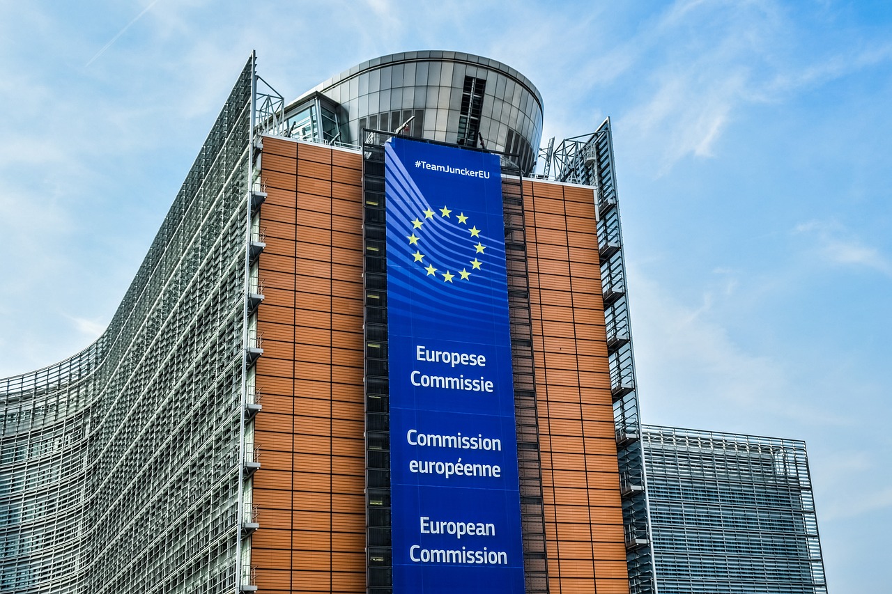 La UE “está al borde de la bancarrota” dice primer ministro de Hungría