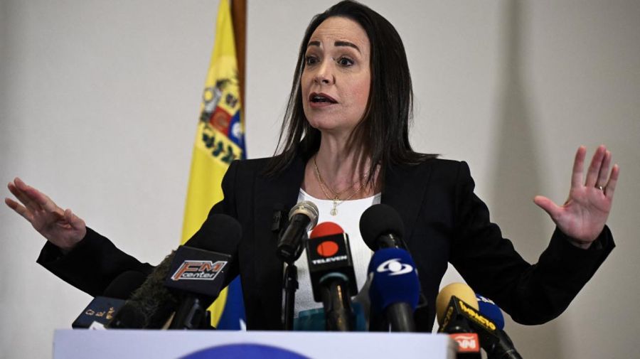 El presidente de Ecuador: “La inhabilitación de María Corina Machado es inaceptable”