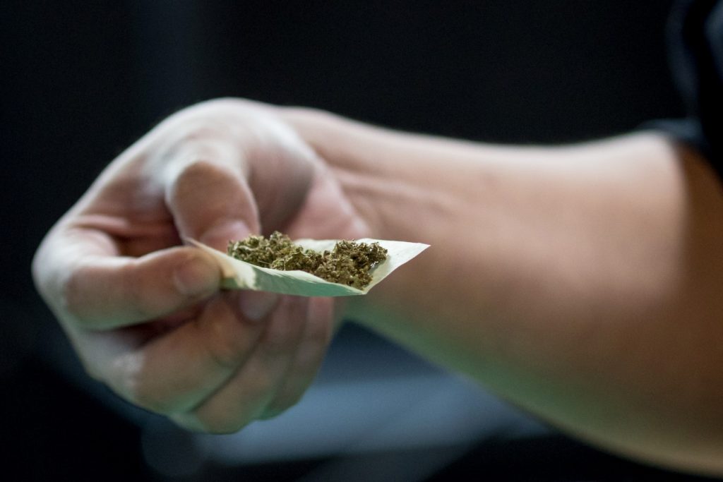 Los jóvenes no están suficientemente protegidos con la legalización del cannabis