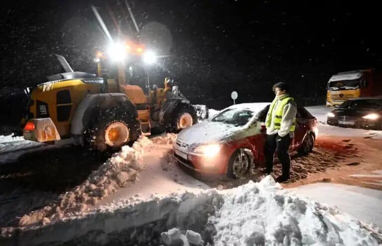 Las nevadas 'congelan' el vehículo eléctrico