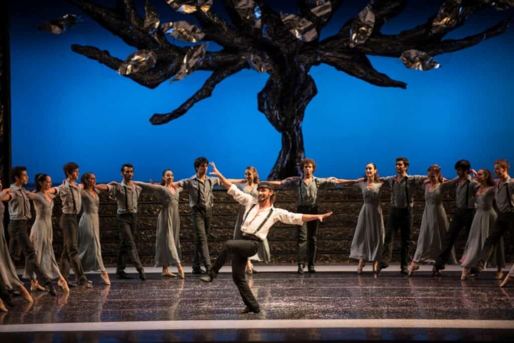 Ballet de Santiago abre temporada celebrando su 65º cumpleaños