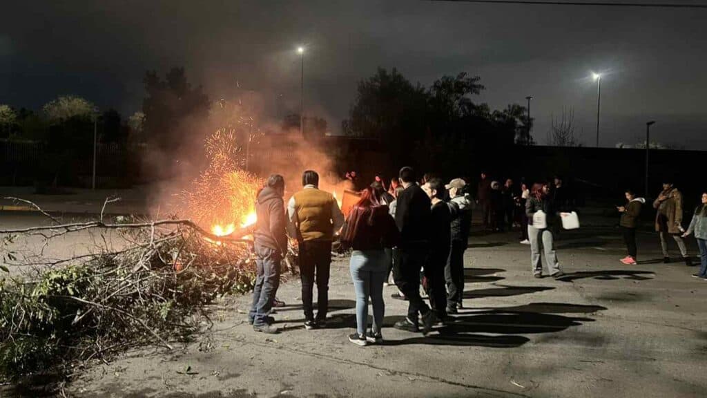 Por masivo corte de luz no han parado protestas