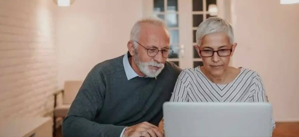 El Bilingüismo: Un Puente Hacia Nuevas Oportunidades en la Tercera Edad