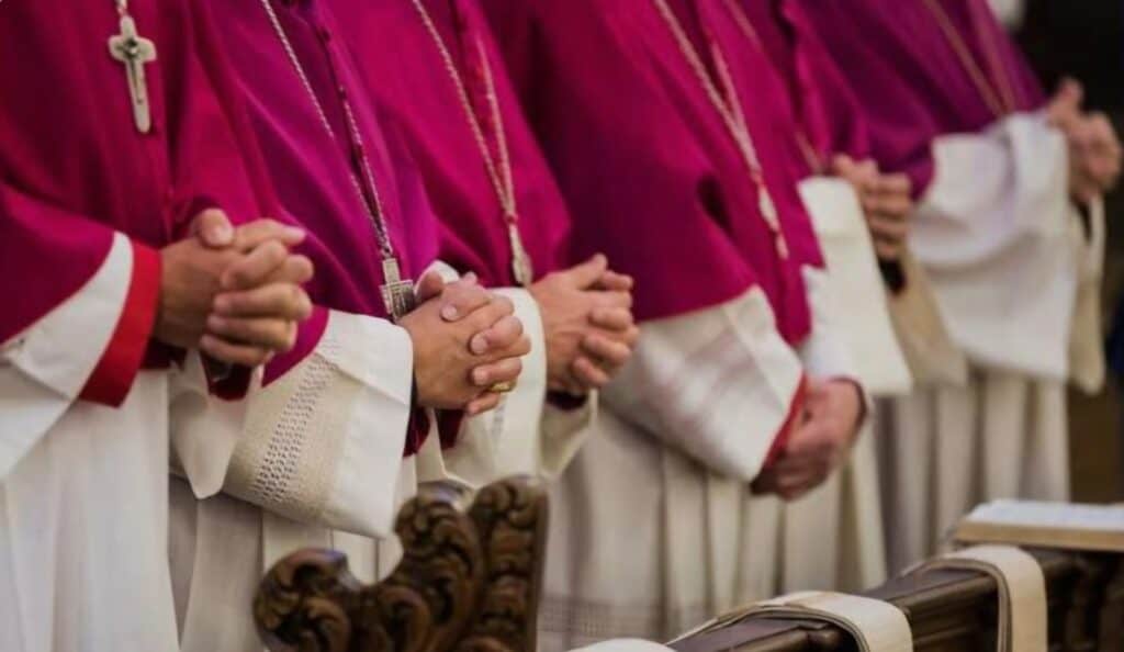 Obispos alemanes cuestionan guía escolar sobre diversidad sexual